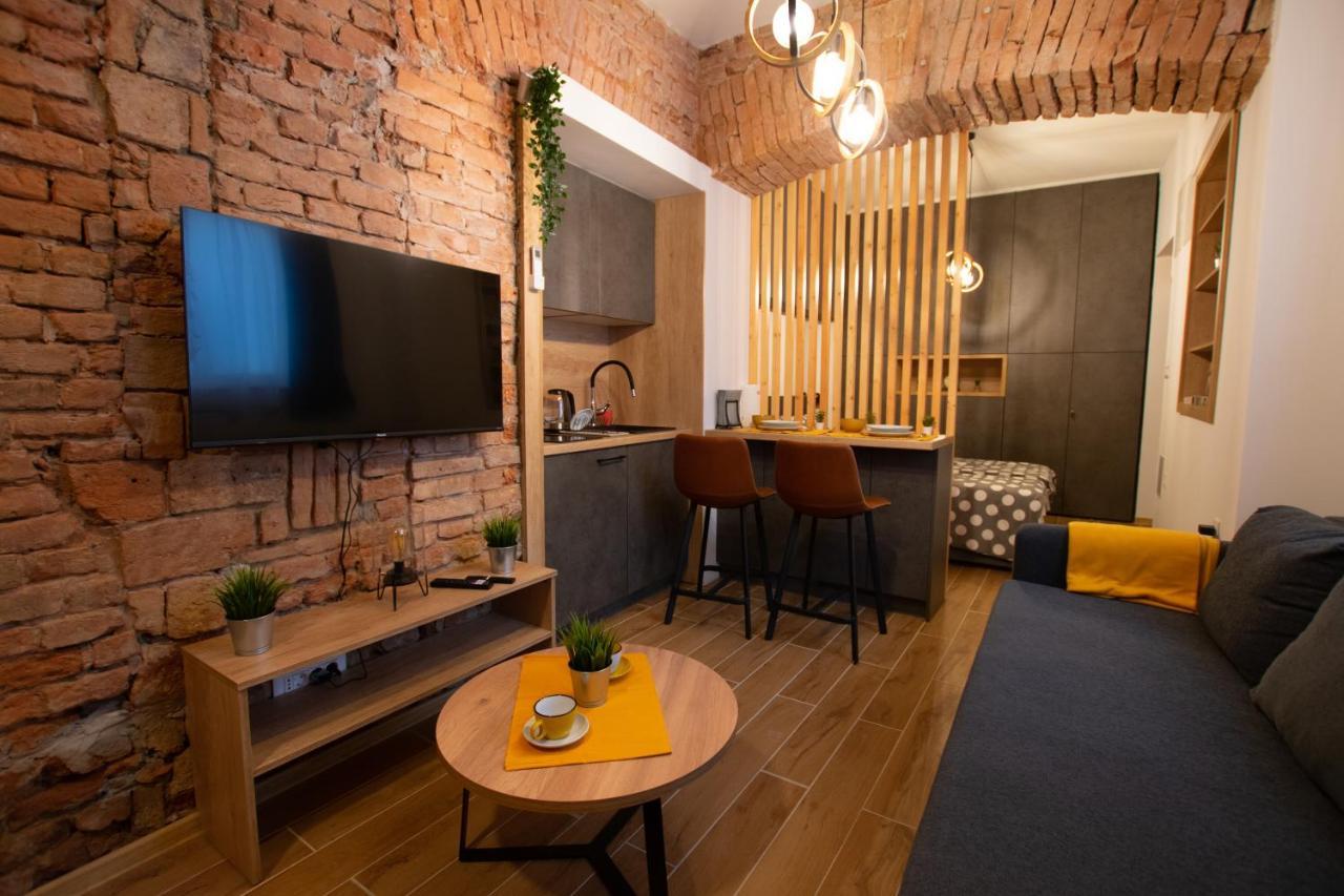 Studio apartment Iva Zagabria Esterno foto