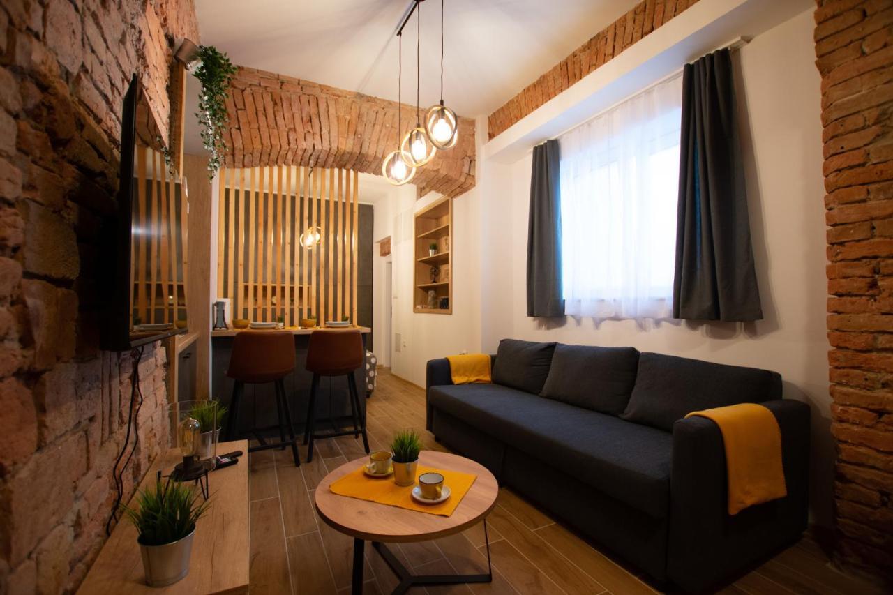 Studio apartment Iva Zagabria Esterno foto